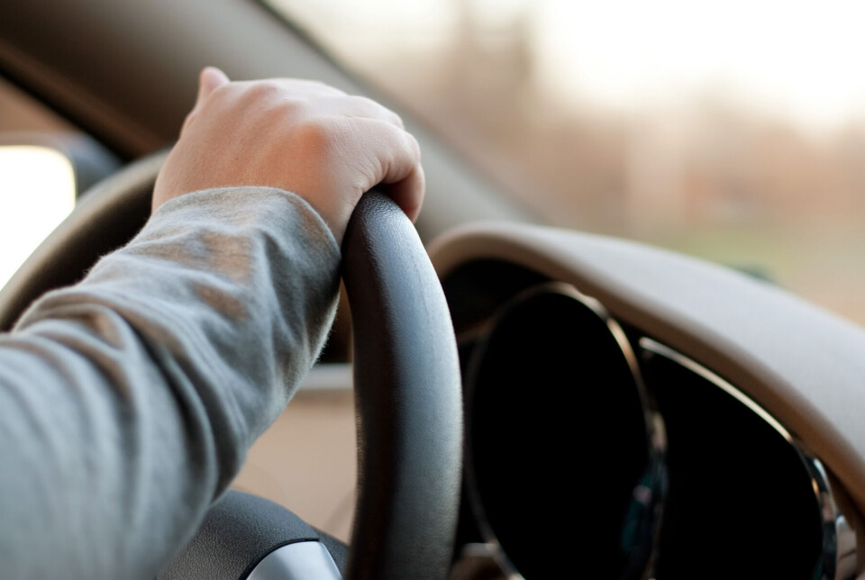 Trafiksituationen var såpass farlig på skola i Tvååker att Arbetsmiljöverket krävde stränga åtgärder för de bussvakter som arbetade på platsen. Trafiksituationen var såpass farlig på skola i Tvååker att Arbetsmiljöverket krävde stränga åtgärder för de bussvakter som arbetade på platsen.