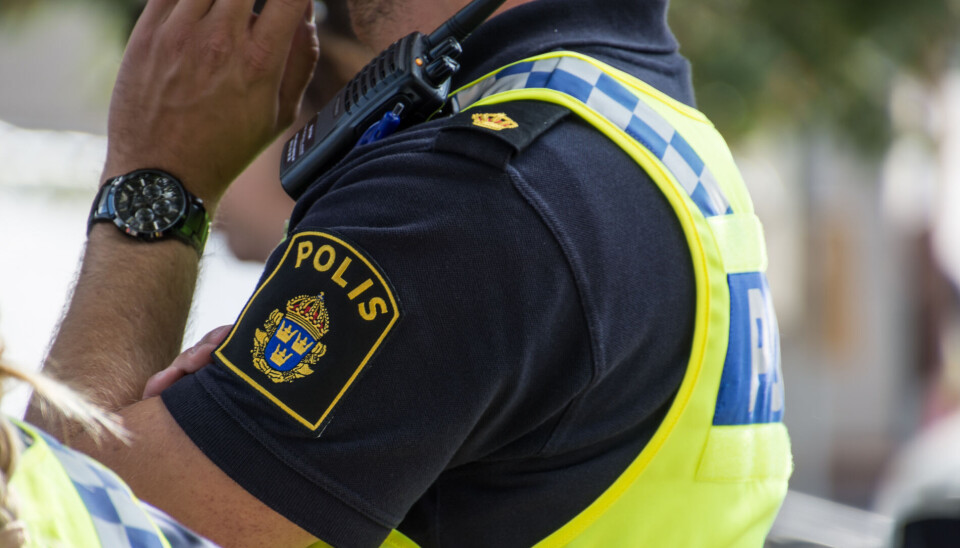 Polis fördröjde insats - hämtade privat motorsåg