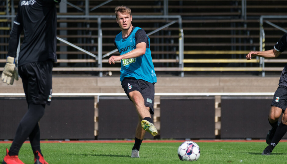 Albin Winbo lånas ut till norska Sandefjord. Mittfältaren gjorde under torsdagen sitt första pass med klubben. Albin Winbo lånas ut till norska Sandefjord. Mittfältaren gjorde under torsdagen sitt första pass med klubben.