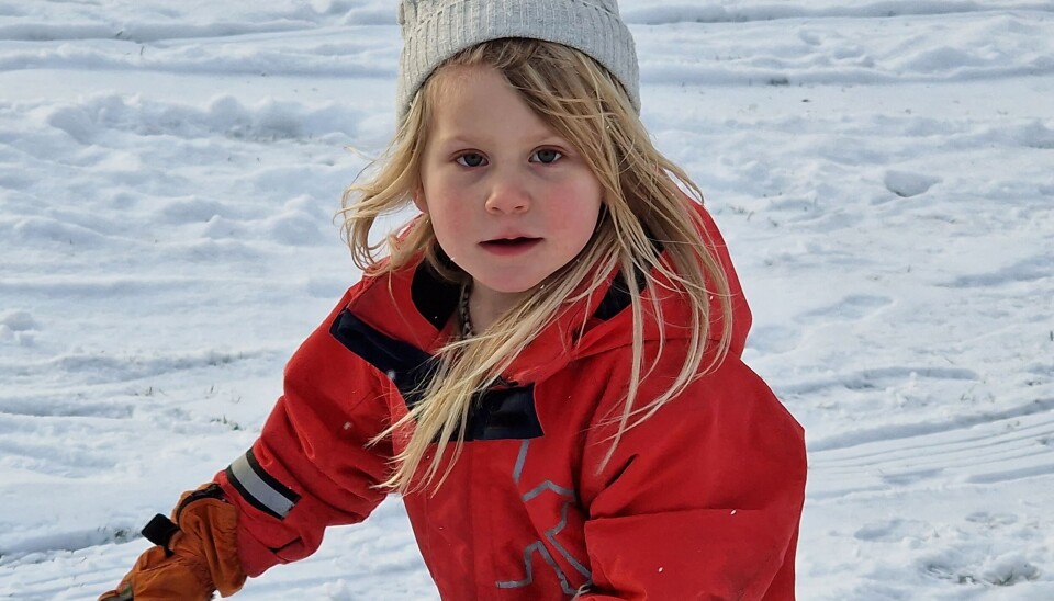Märta hade skoj i snön. Märta hade skoj i snön.