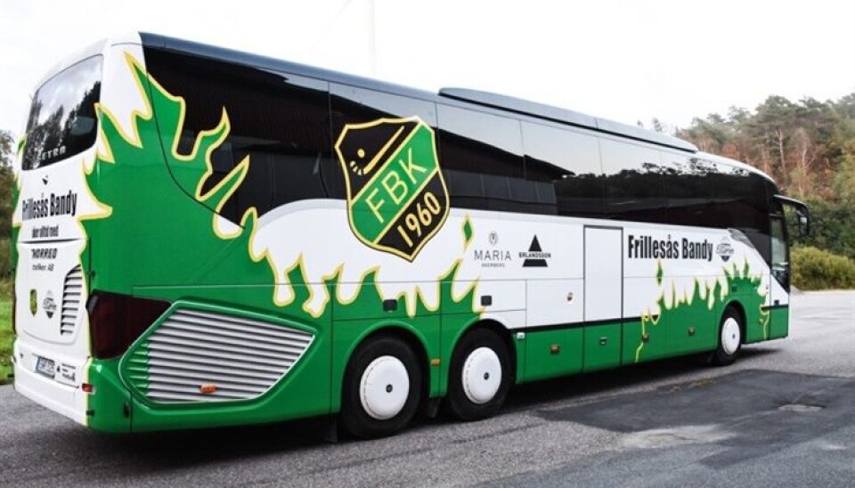 Bandybussen till Sjöaremossen. Bandybussen till Sjöaremossen.