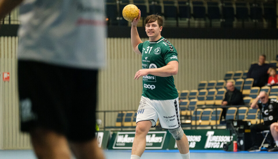 Morten Damgaard spelade enligt honom själv sin värsta match mot Torslanda, efter den psykiska påfrestningen med alla turer kring klubbens ekonomi. Morten Damgaard spelade enligt honom själv sin värsta match mot Torslanda, efter den psykiska påfrestningen med alla turer kring klubbens ekonomi.