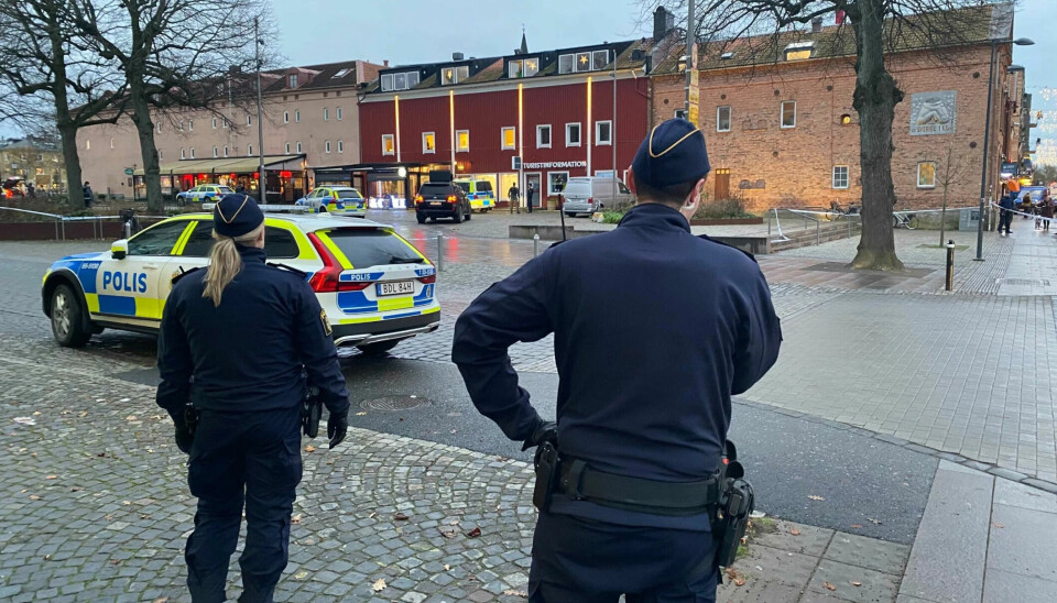 Den man som misshandlade två kvinnor och låste in sig på en toalett i Brunnsparken i början av december åtalas nu. Den man som misshandlade två kvinnor och låste in sig på en toalett i Brunnsparken i början av december åtalas nu.