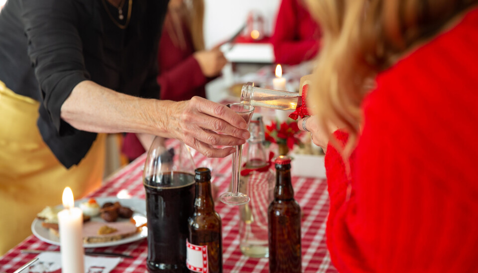 68 procent av svenskarna har inga problem att avstå alkoholen under julhelgen, enligt en undersökning från Kantar Sifo. 68 procent av svenskarna har inga problem att avstå alkoholen under julhelgen, enligt en undersökning från Kantar Sifo.