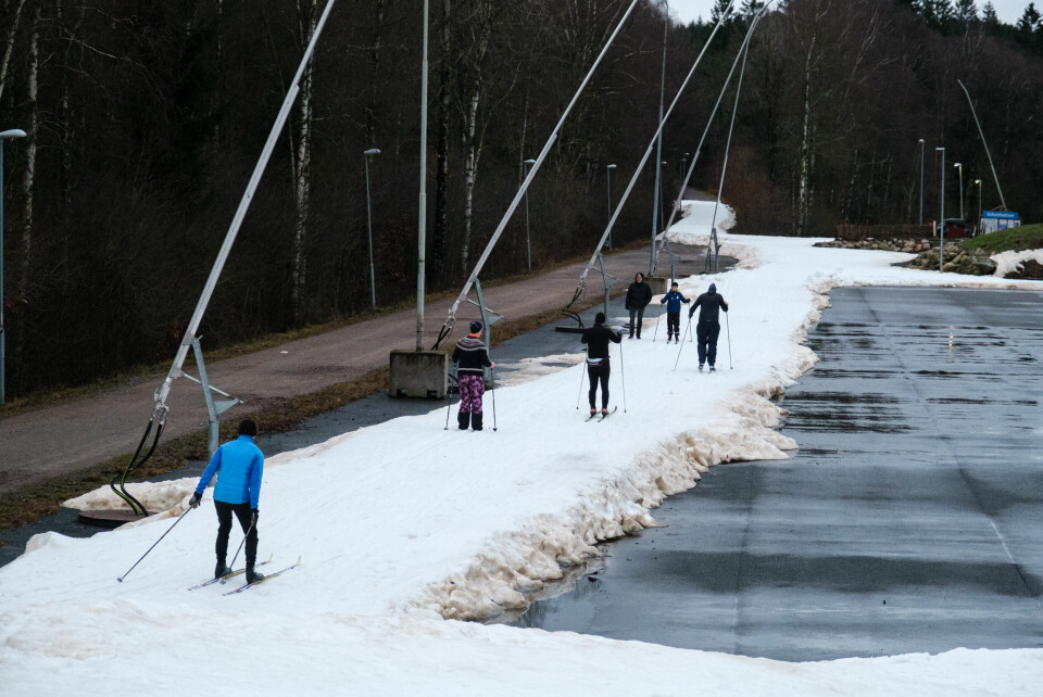 Många skidåkare besöker Åkulla skidspår varje dag för att åka ett par kilometer.