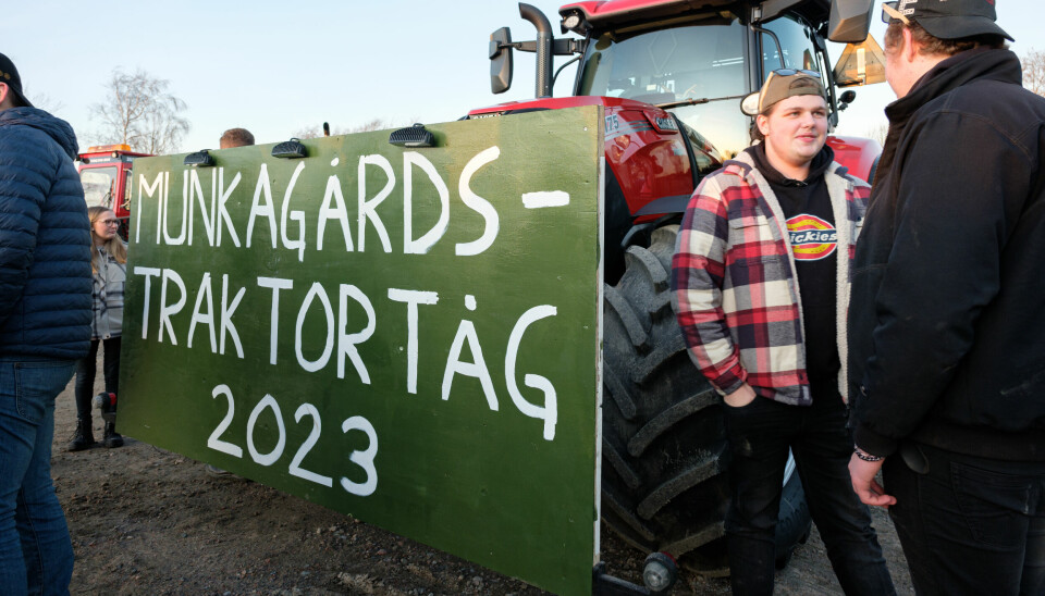 20230213 Munkagårdsgymnasiets traktortåg som åkte genom Tvååker och Varberg.Foto: Johan Borehed / Varbergs Tidning