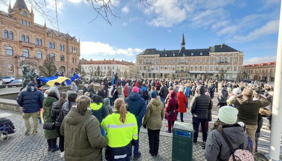 Såhär såg det ut i februari förra året när många samlades på torget för att visa sitt stöd till Ukraina. Såhär såg det ut i februari förra året när många samlades på torget för att visa sitt stöd till Ukraina.