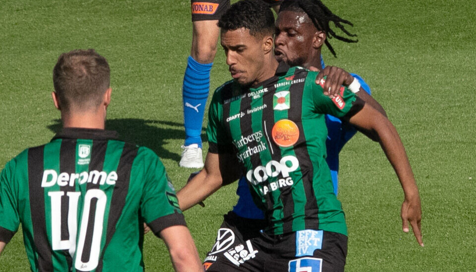 Elíton Júnior – målskytt och utvisad i Borås Elíton Júnior – målskytt och utvisad i Borås