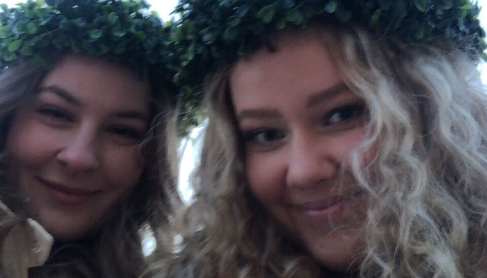 Elina Sjöwall och Julia Hedblom. Elina Sjöwall och Julia Hedblom.
